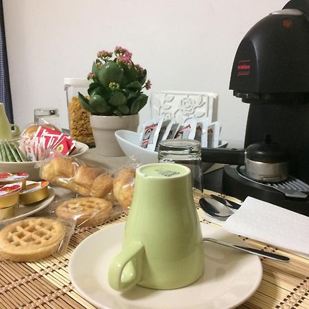 Apartment For 2 In Catania, B&B Le Voci Del Mercato Luaran gambar