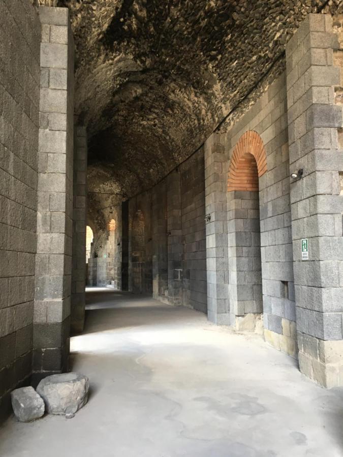 Apartment For 2 In Catania, B&B Le Voci Del Mercato Luaran gambar