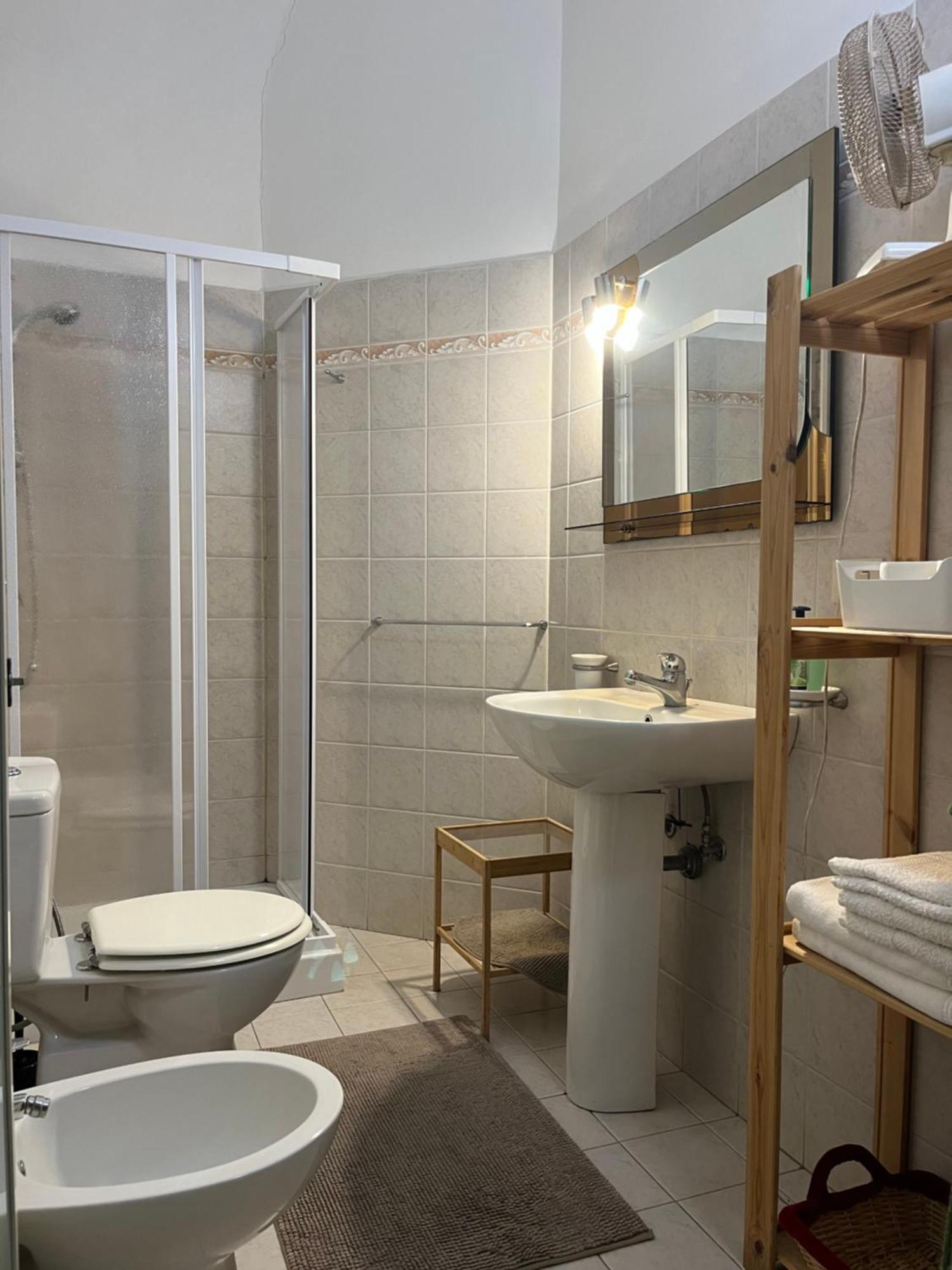 Apartment For 2 In Catania, B&B Le Voci Del Mercato Luaran gambar