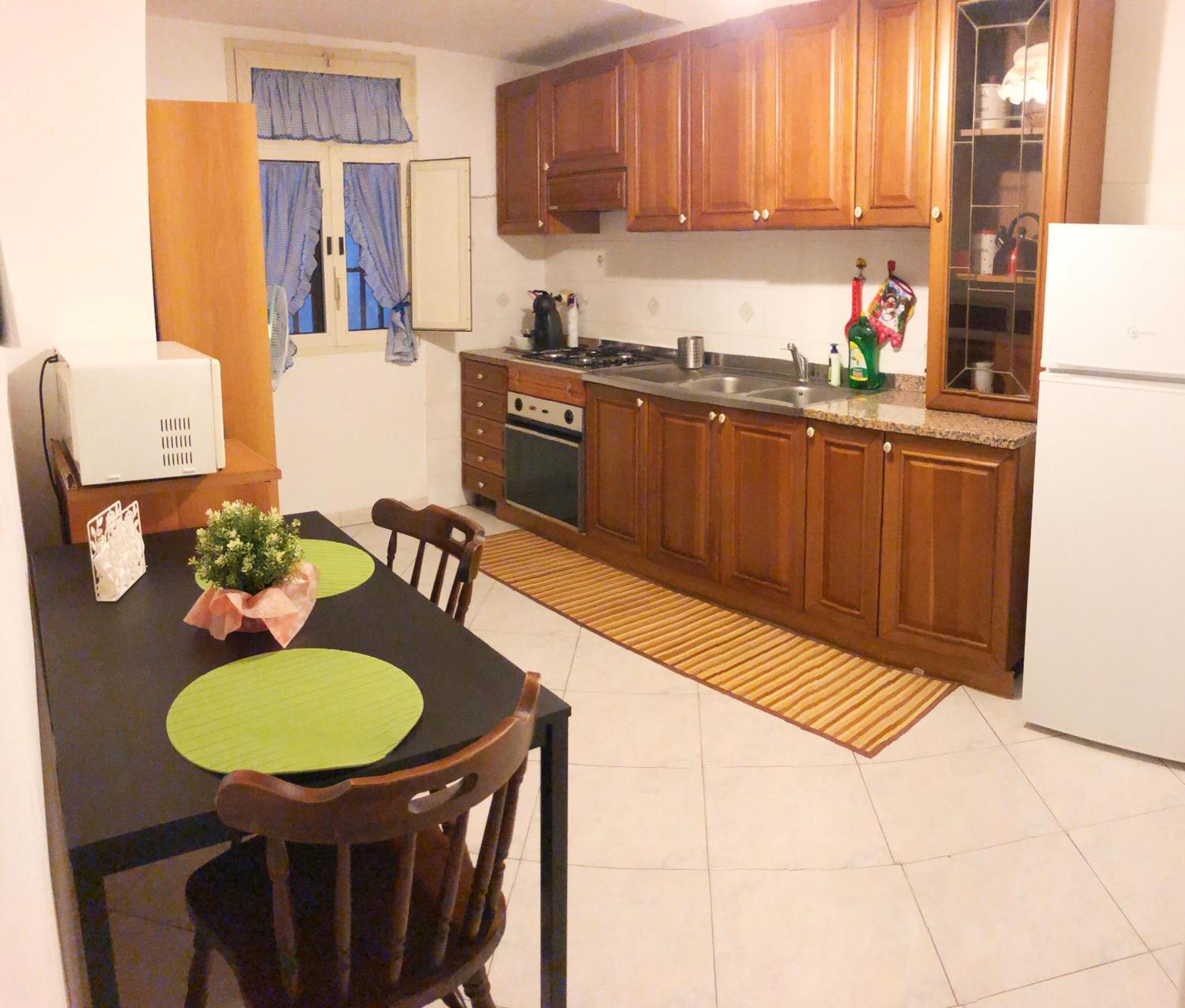 Apartment For 2 In Catania, B&B Le Voci Del Mercato Luaran gambar